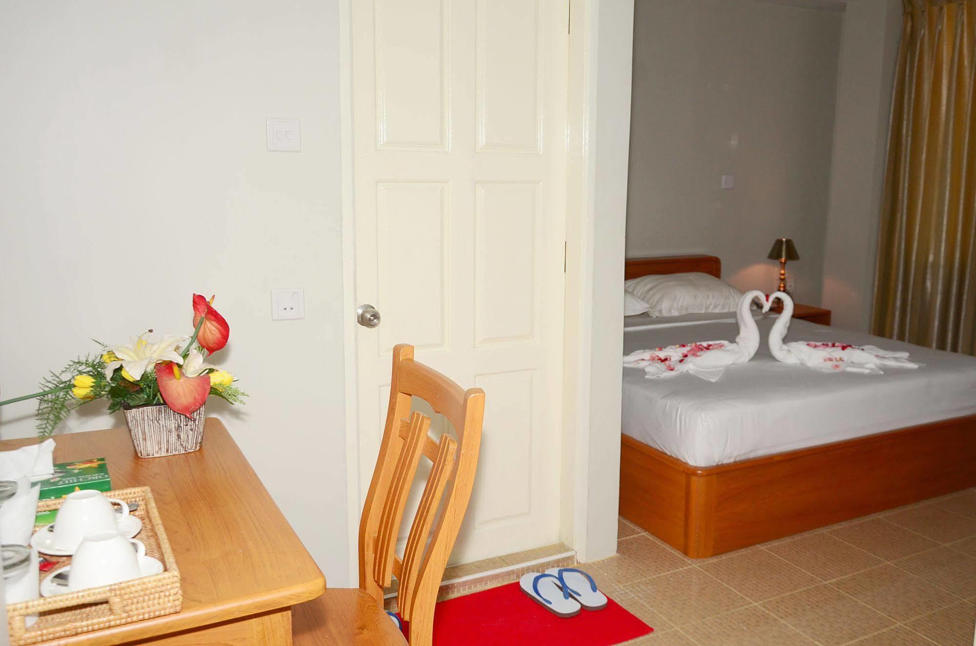 יאנגון Hotel Yno מראה חיצוני תמונה