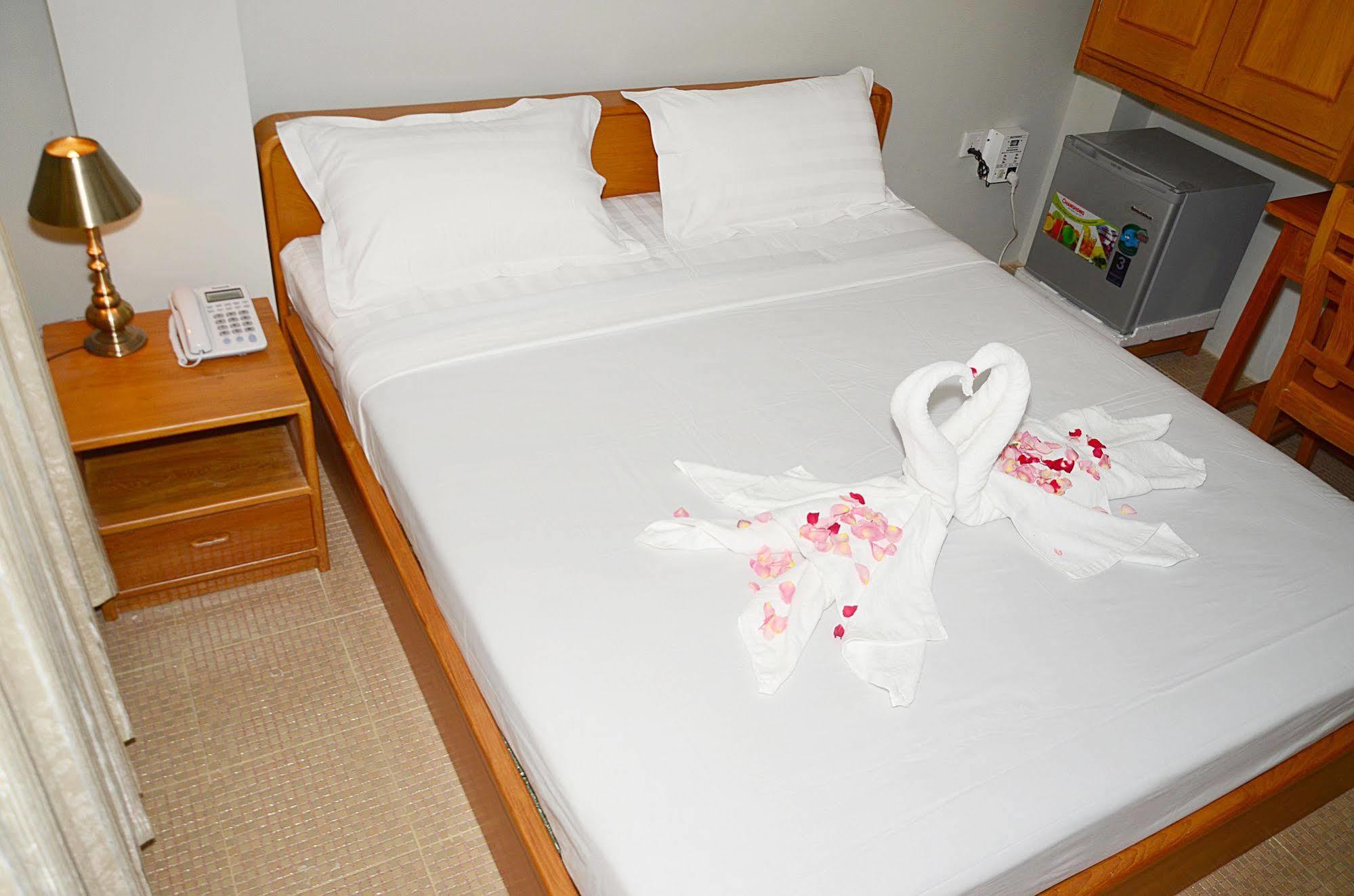 יאנגון Hotel Yno מראה חיצוני תמונה
